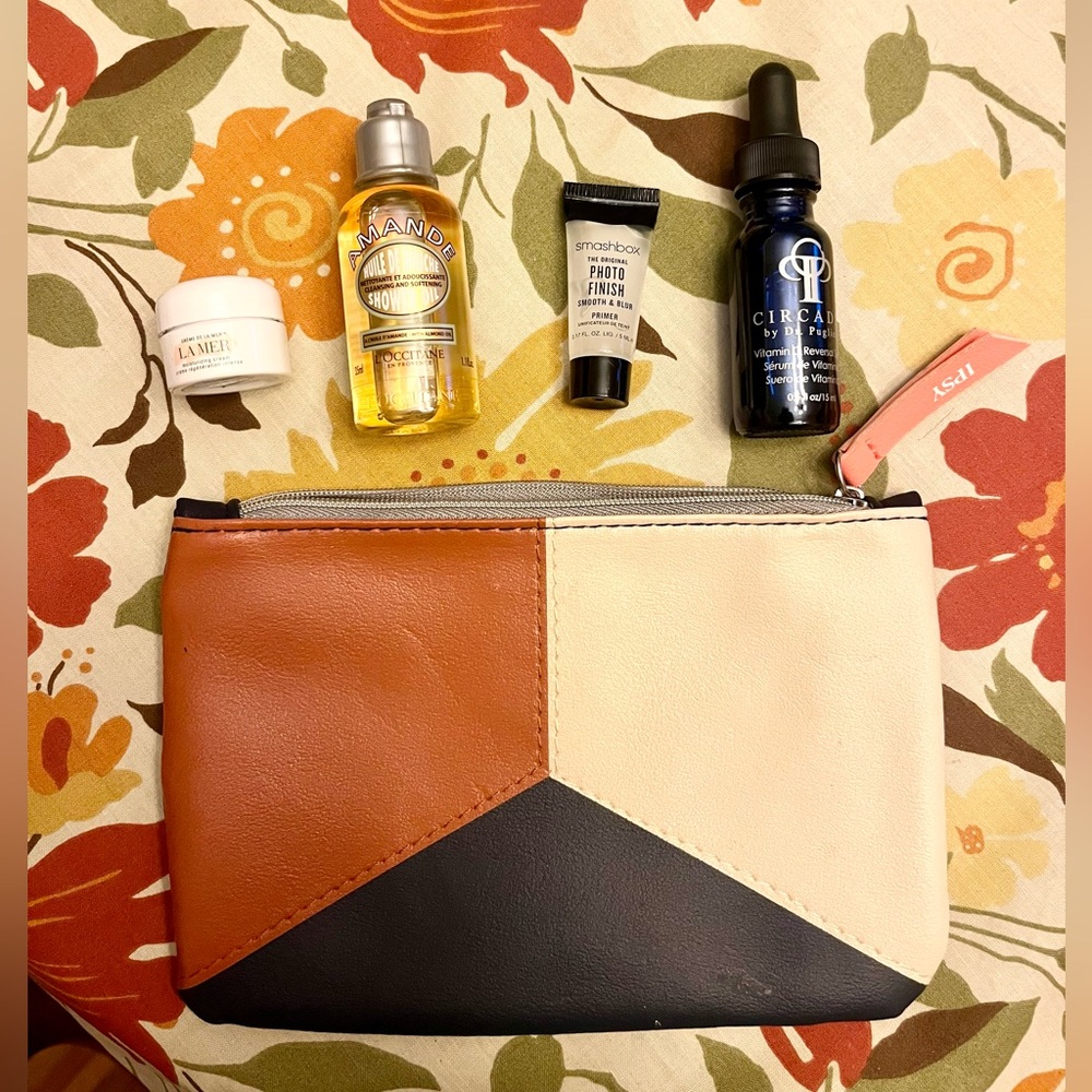 Ipsy beauty bag